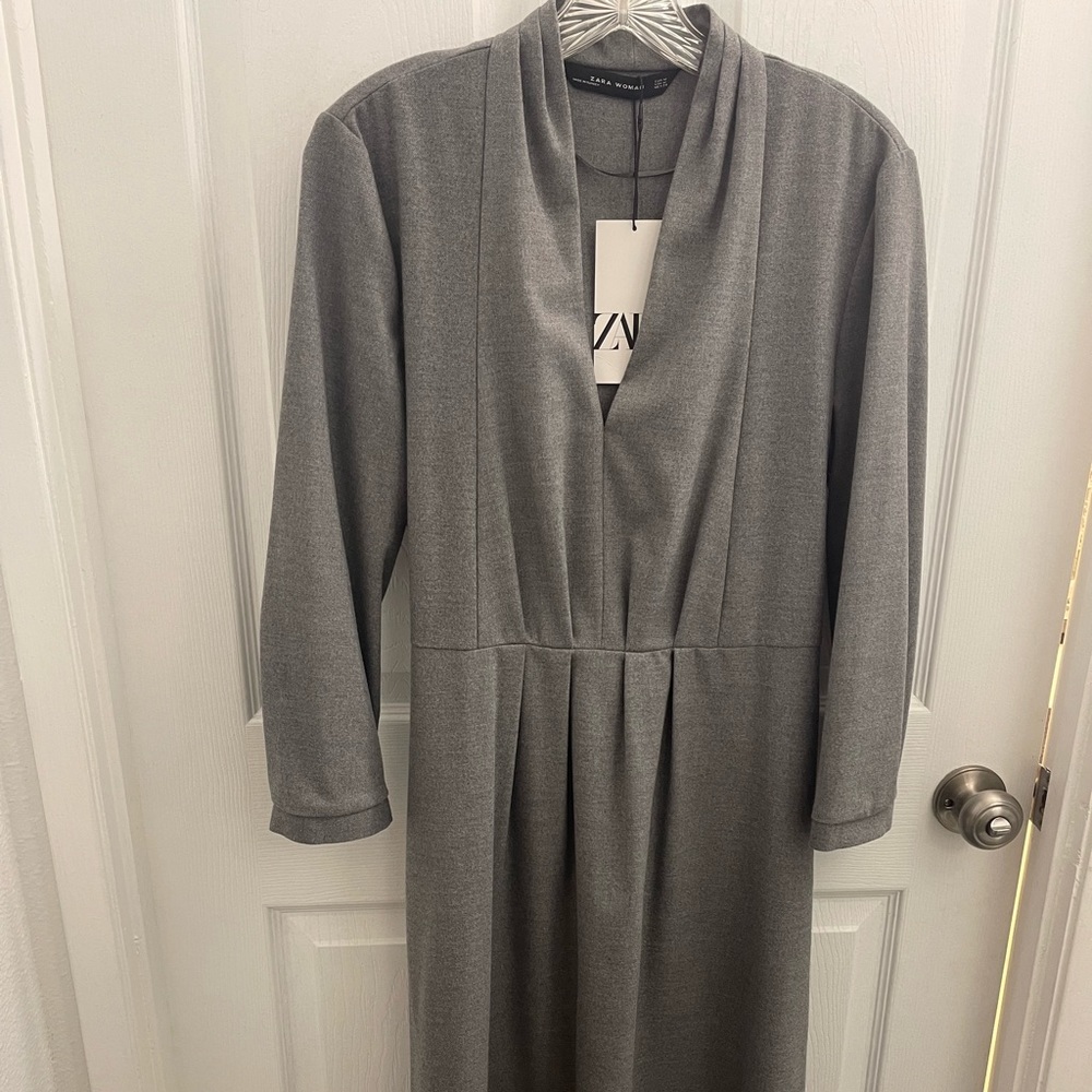 Zara midi dress, size medium
